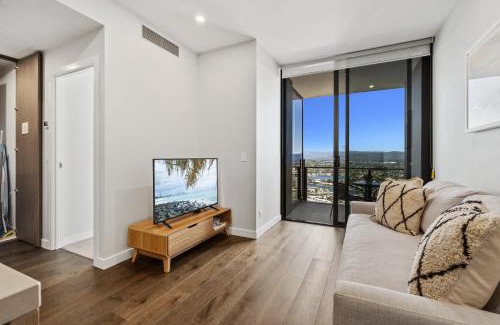 Broadbeach Apartment | Modern 1 Bedroom Unit at The Casino - NO PARKING - Q Stay