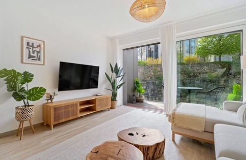 Hollerich Apartment | Modern 1BR Apt with Balcony near City Center