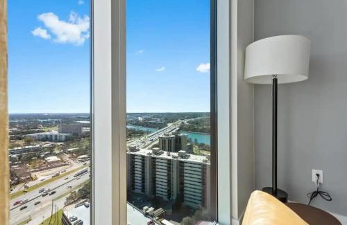 Rainey Street Historic District House | Modern 1BR Condo on Rainey St with Pool and Views