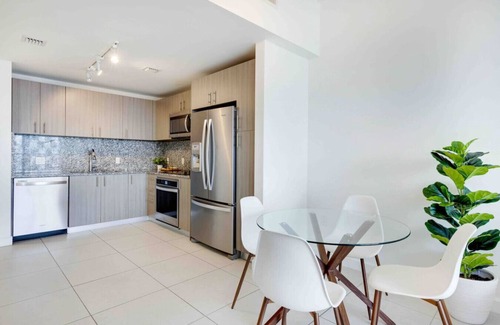 Doral Apartment | Modern 1BR| Downtown Doral