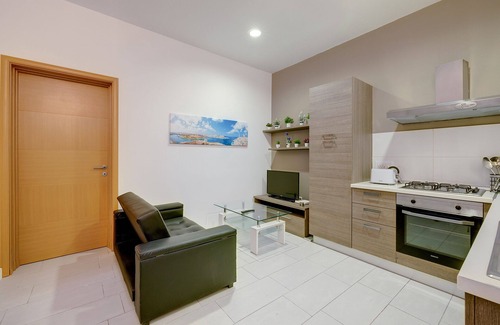 Gzira Apartment | Modern 1BR Maisonette Steps From the Promenade