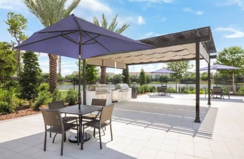 Arlington Apartment | Modern 1BR Retreat with Lake View