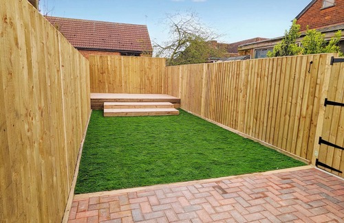 Halstead House | Modern 2 bed 1 bath terraced house in Halstead