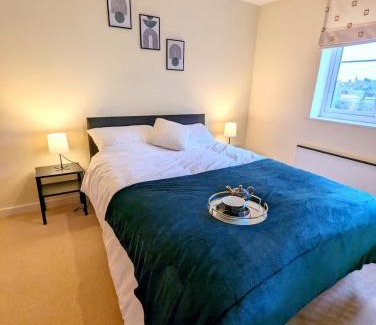 Ipswich Apartment | Modern 2-Bed in Ipswich - Free Parking & Fast WiFi