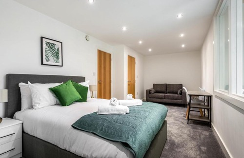 Rotherham Apartment | Modern 2 Bed Riverside Apartment with Balcony