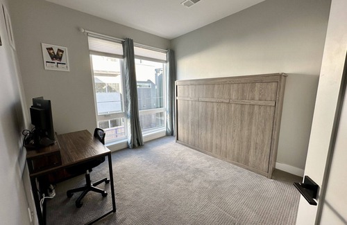 West Colfax House | Modern 2-Bedroom - Walk to Broncos w/Hot Tub, Patio, & Fireplace!