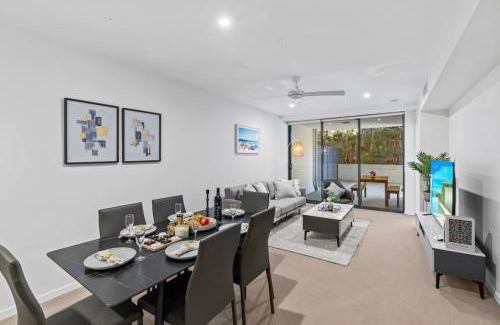 Albion Apartment | Modern 2B2B Suit only 10mins to Airport n Southbank