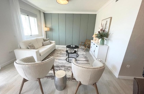 Marbella City Centre Apartment | Modern 2BR Apartement with sea views in very center of Marbella