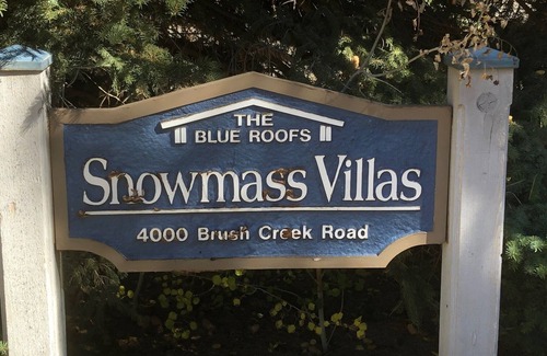 Snowmass Village Condo | Modern 3 bdrm, 3 bath, 3 floor Condo with amenities galore in a GREAT location!
