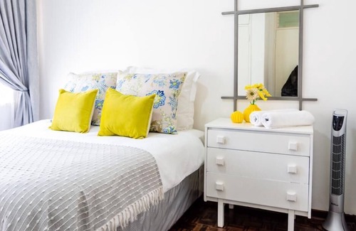 Bulawayo Apartment | Modern 3 bedroomed guesthouse in Paddonhurst - 2037