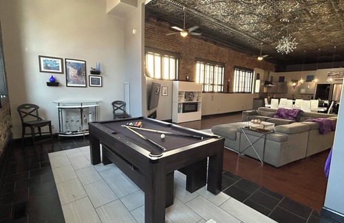 Fort Scott Apartment | Modern 3000sf 4-bedroom loft in historic Downtown Fort Scott