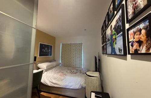 Sands End Apartment | Modern 3BD with Private Balcony Imperial Wharf
