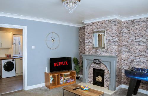Chapeltown Apartment | Modern 3Bed Home close to Leeds City Centre