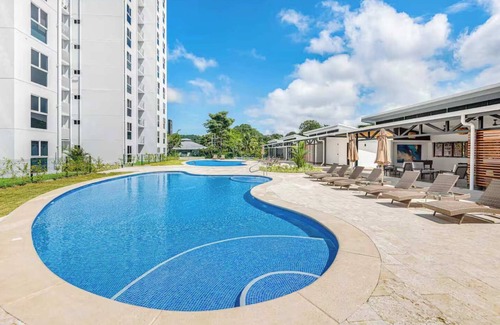Barrio Santa Lucia Condo | Modern 3BR Condo at Viva Jaco w Pool & Gym