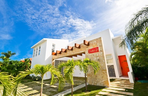 Punta Cana Village Villa | Modern 3BR Villa with Private Pool - Punta Cana Village