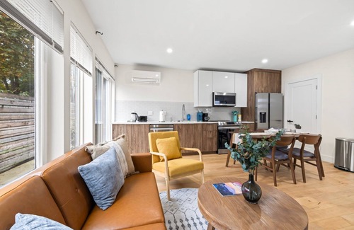 Fremont House | Modern 4B/2.5B Fremont Houses with Prime Walkability