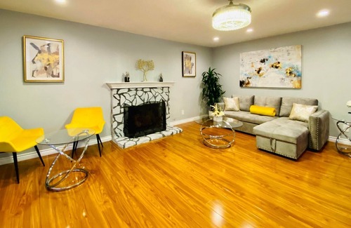 Fountain Valley House | MODERN 4BD/2BTH, CENTRAL ORANGE COUNTY, PET Ok, 30 days minimum