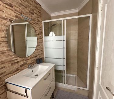 Gandia Apartment | Modern and Bright 5 Bedroom Apartment Del Prado