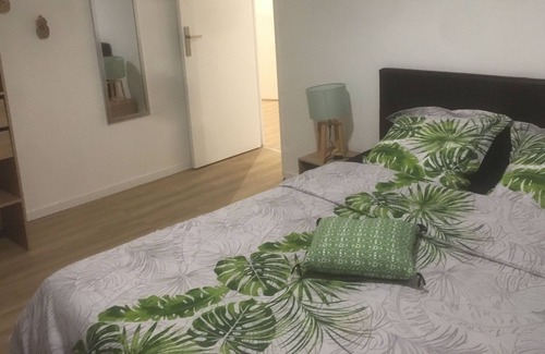 Saubrigues House | Modern and bright holiday home with private pool for 18pax