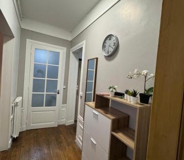 Juvisy-sur-Orge Apartment | Modern and comfortable in Juvisy, Near Train, Orly Airport, Paris