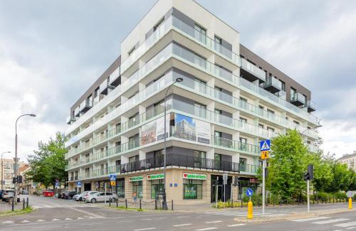Nowa Praga Apartment | Modern and Comfortable Studios with Smart TVs near PGE by Noclegi Renters