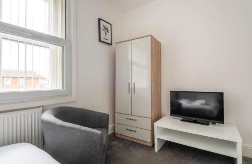 Doncaster Apartment | Modern and Cosy Budget Studio in Central Doncaster