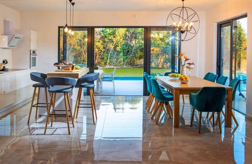 Zupa dubrovacka House | Modern and Elegant Villa surrounded by Mediterranean vegetation