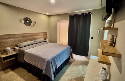 San Pedro Sula Hotel | Modern and luxurious for 8 (3 bedrooms with their own bathroom)