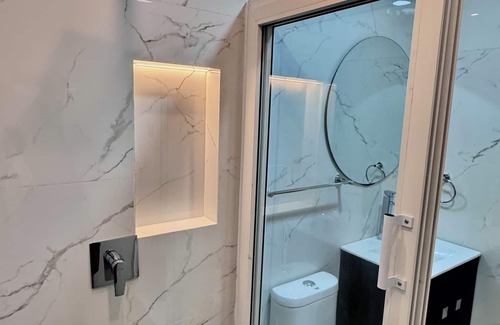 San Pedro Sula Hotel | Modern and luxurious for 8 (3 bedrooms with their own bathroom)
