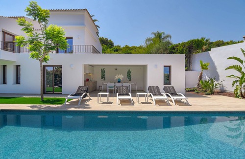 Moravit Villa | Modern and luxury villa in Moraira, Costa Blanca, Spain with heated pool for 6 persons