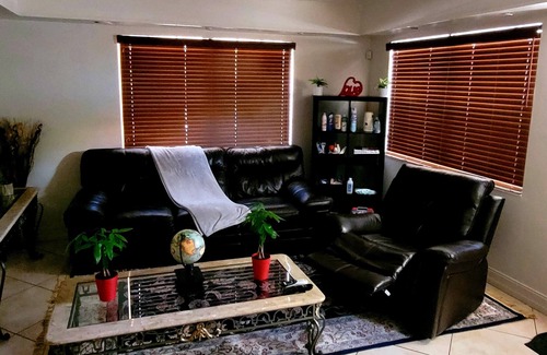 Coral Shores Apartment | Modern and Spacious Apartment with Great Location