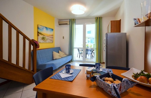 Bibione Lido del Sole Apartment | Modern and spacious apartment with private garden and pool