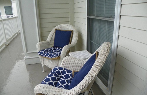 Cape May Condo | Modern and up-to date second-floor BEACH BLOCK END UNIT!