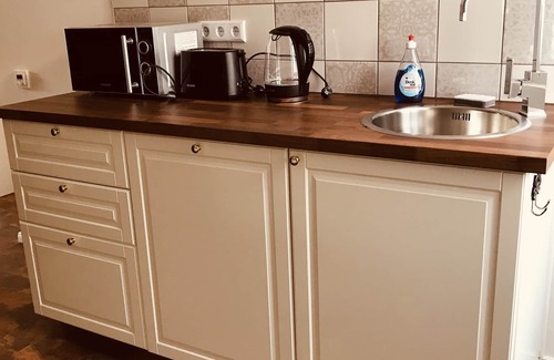 Rhodt unter Rietburg Apartment | Modern apartment in a renovated 18th century historic landmark