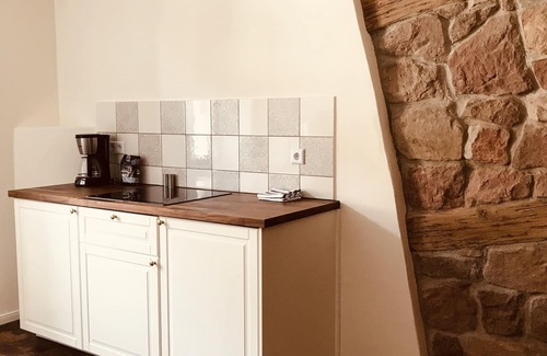 Rhodt unter Rietburg Apartment | Modern apartment in a renovated 18th century historic landmark