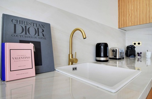 Batignolles Apartment | Modern Apartement Center of Paris Montmartre