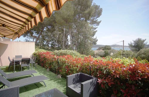 Tamaris Apartment | Modern apartment, 2 bedrooms, sea view terrace,