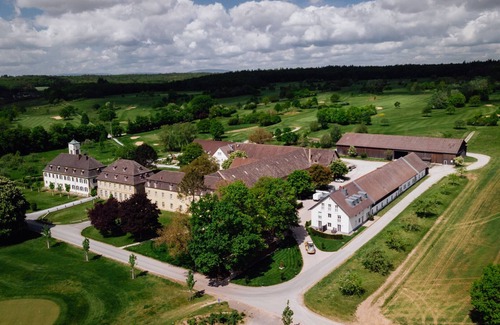 Muennerstadt Apartment | Modern apartment in a quiet location with a view of the beautiful natural surroundings