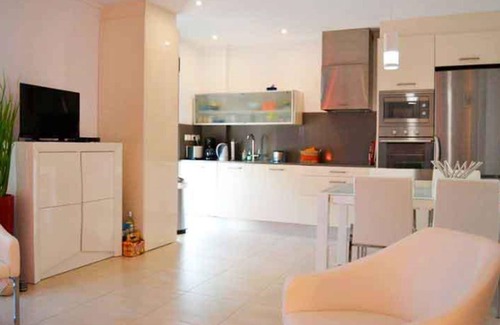 Denia Apartment | Modern apartment in Denia, 2 bedrooms, beachfront