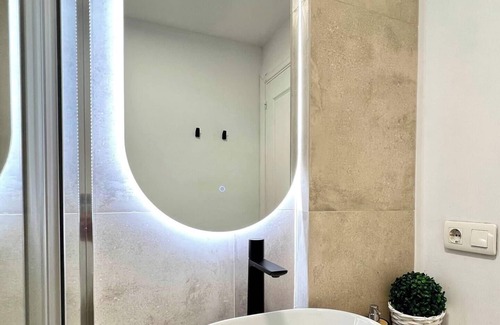 La Trinidad Apartment | Modern apartment in Juan de Austria