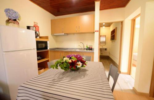 Campanario Apartment | Modern apartment in Prazeres with shared pool, 150 m²