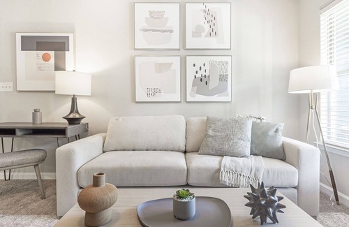 Durham Apartment | Modern Apartment in Prime Location (ID8449X87)