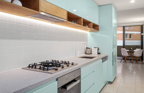 Terrigal Apartment | Modern Apartment Just Footsteps to the Beach