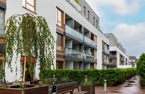 Wilanow Apartment | Modern Apartment Warsaw by Renters