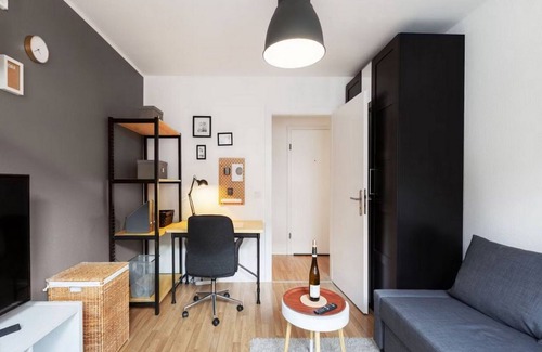 Heilbronn House | Modern apartment with 2 living rooms