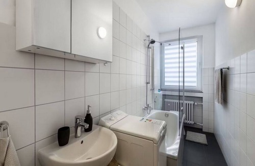 Heilbronn House | Modern apartment with 2 living rooms