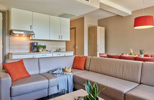 Westende Apartment | Modern Apartment With a Microwave, Near the Sea