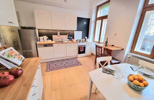 Hernals Apartment | Modern apartment with large balcony 110m²/free garage
