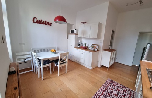 Hernals Apartment | Modern apartment with large balcony 110m²/free garage