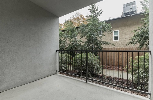 Chico Apartment | Modern Apartment With Upgraded Amenities Near CSU